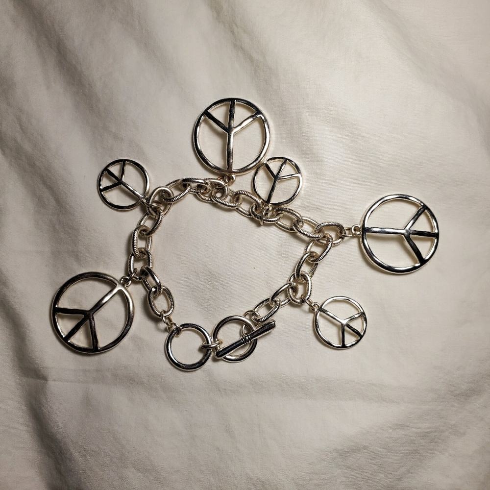 Bracelet❤️✌️